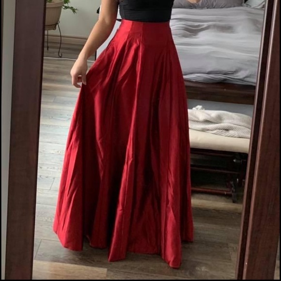 Red Satin Skirt - Picture 2 of 6